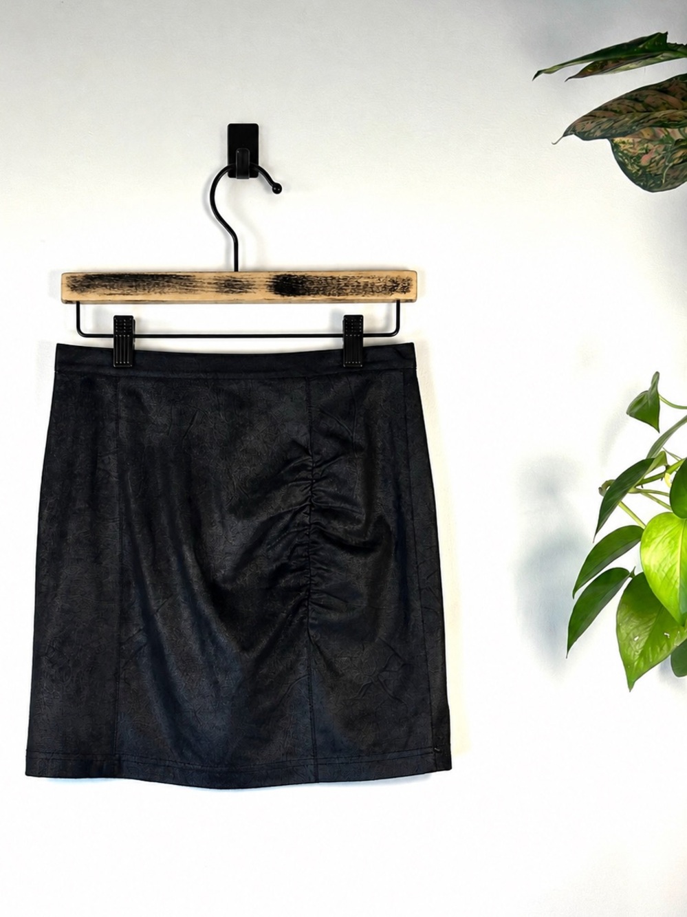 Free People Black Suede Ruched Mini Skirt Women’s S/P Small Petite NWOT